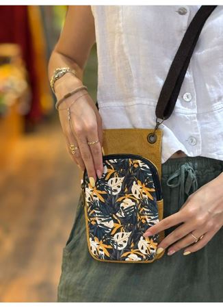 Tasarım Telefon Çantası