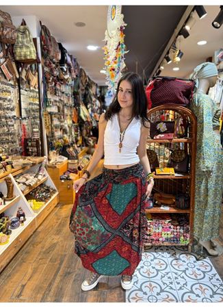 Beli Lastikli Drape Detaylı Desenli Siyah Otantik Etek