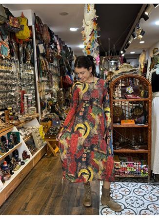 Kayık Yaka Parmak Geçmeli Kışlık Sarı Desenli Elbise