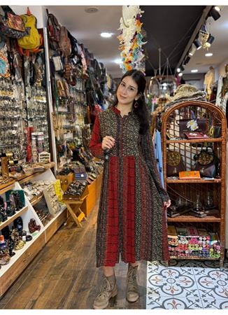 Desenli Bisiklet Yaka Düğme Detaylı Kiremit Uzun Kolu Elbise