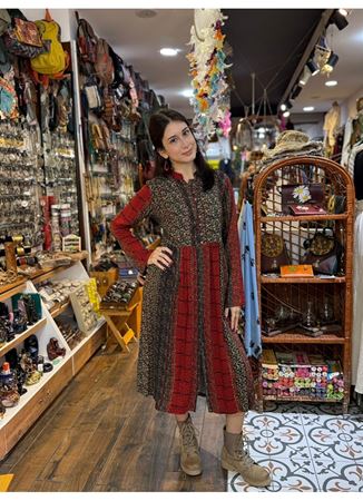 Desenli Bisiklet Yaka Düğme Detaylı Kiremit Uzun Kolu Elbise