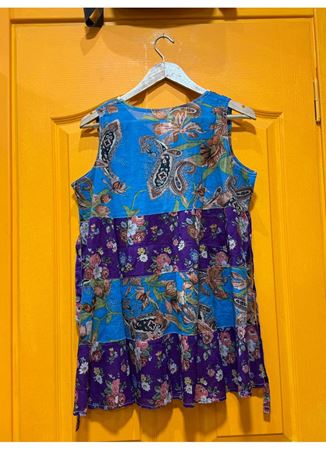 Hint İşlemeli Bluz