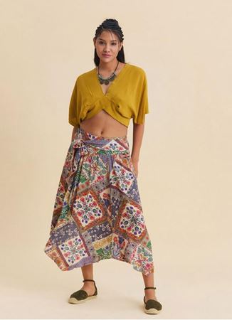 Gipe Detaylı Beli Bağlamalı Bej Çiçekli Etek