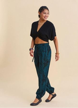 Kruvaze Yaka Sırt Dekolteli Dökümlü Siyah Yazlık Bluz