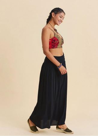 Drape Detaylı Yırtmaçlı Siyah Bohem Etek 