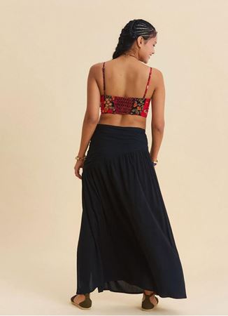 Drape Detaylı Yırtmaçlı Siyah Bohem Etek 