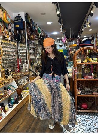 İpek Önü İşlemeli Pantolon