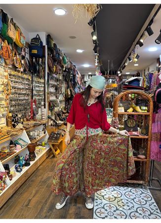 İpek Önü İşlemeli Pantolon